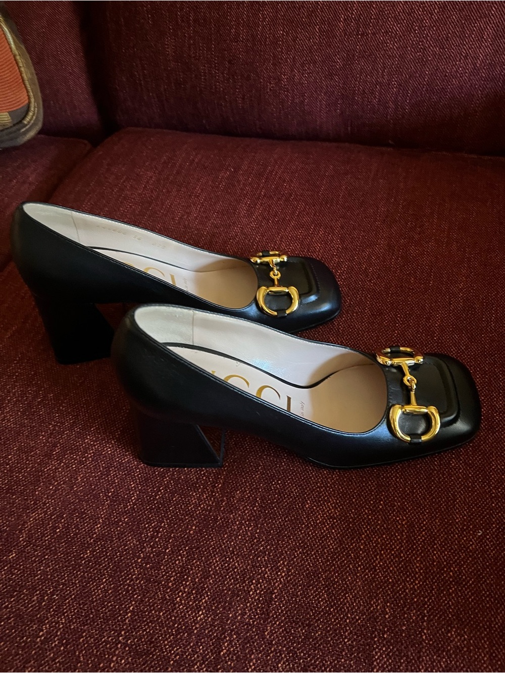 Gucci Black Leather Pumps with Gold Horsebit Detail - Picture 2 of 4